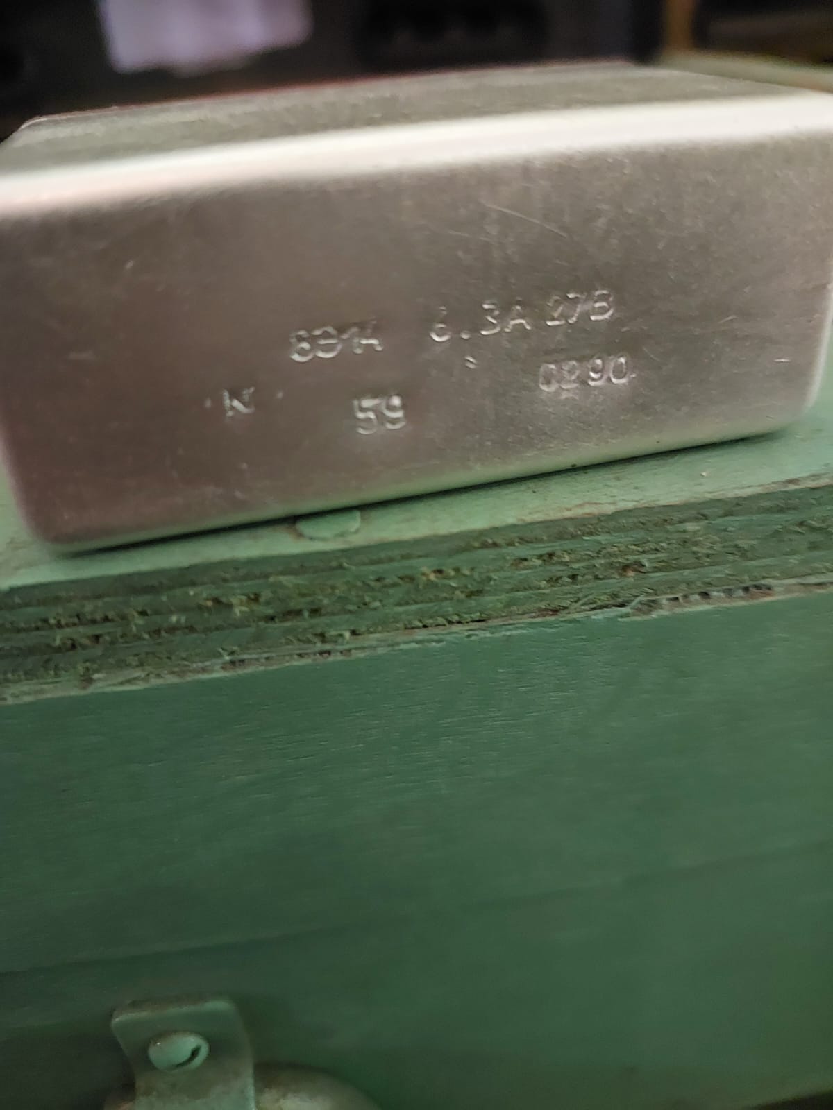 Реле электромагнитное 8Э14-6А-27В
