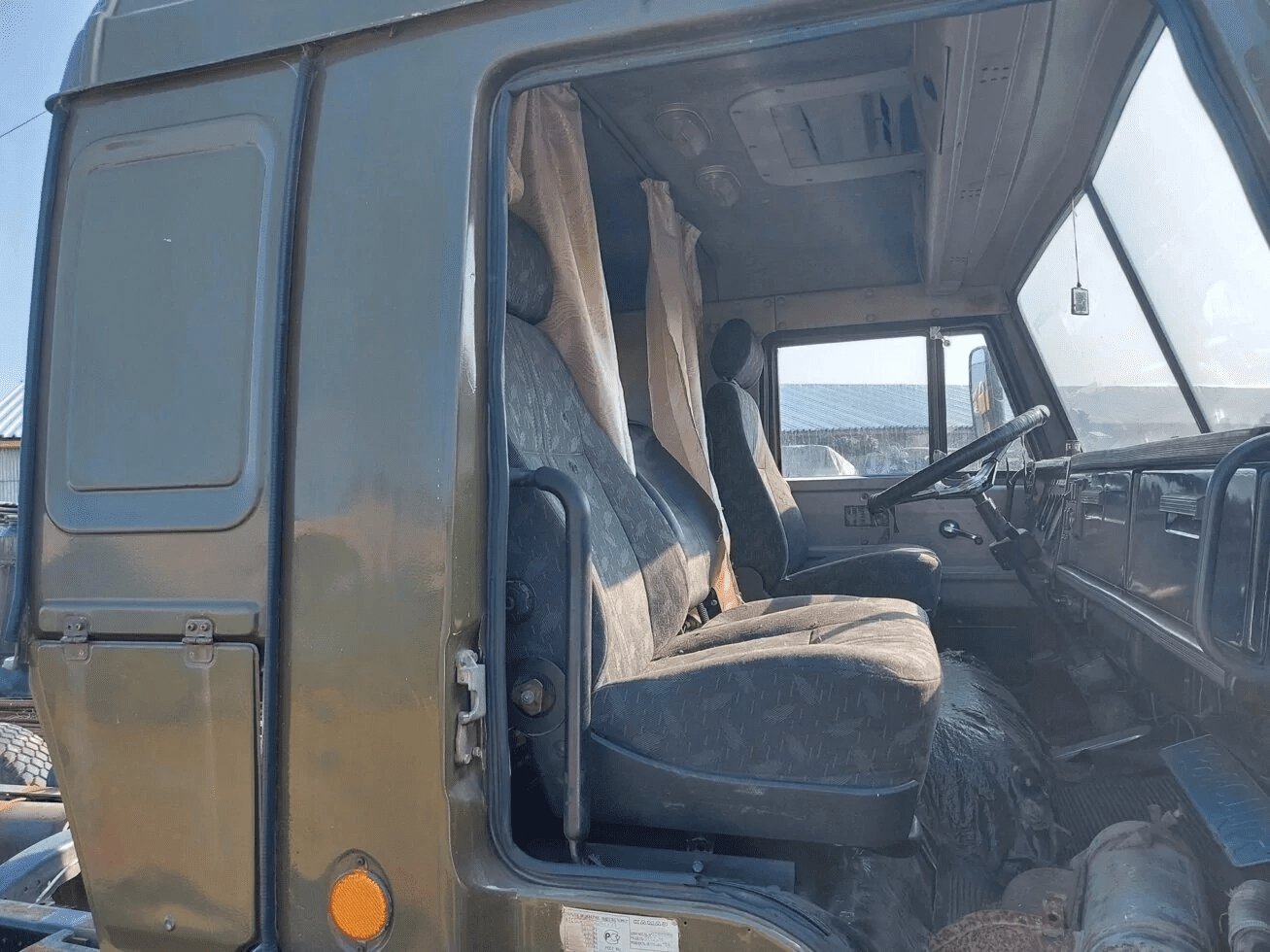Кабина 43114-5000011-04 в сборе на КАМАЗ