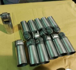 Толкатель коромысла с роликом 201-1007180 в сборе на ЯАЗ-204, ЯАЗ-206