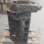 Блок цилиндров 375-1002006-Б картером сцепления на УРАЛ-375