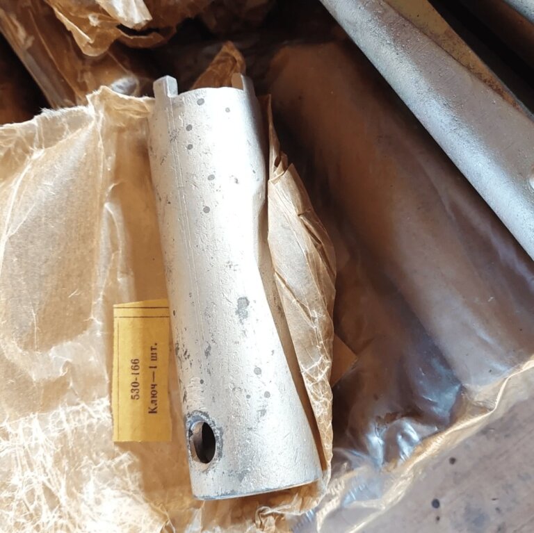 Ключ гайки привода генератора сб530-166 на Д-6, Д-12