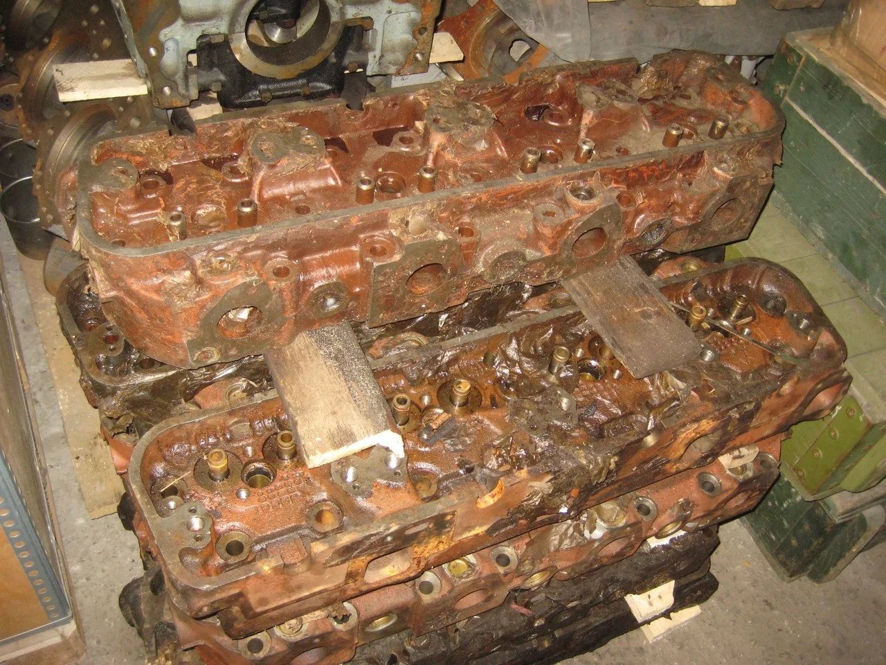 Головка блока 238-1003013 на двигатель ЯМЗ-238