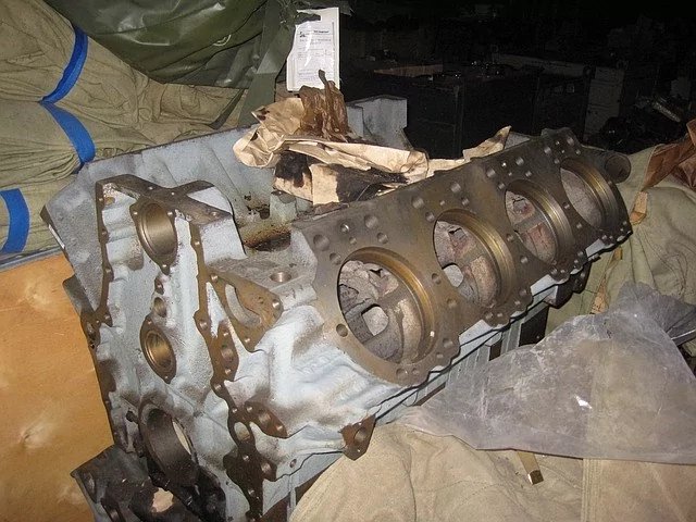 Блок цилиндров 238-1002012 на двигатель ЯМЗ-238